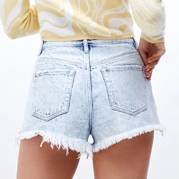 NWT $47 PacSun Shorts 27  Eco Acid Wash Ripped Vintage High Waisted Denim Shorts - Picture 2 of 13
